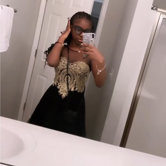 Dresses & Skirts - Dress